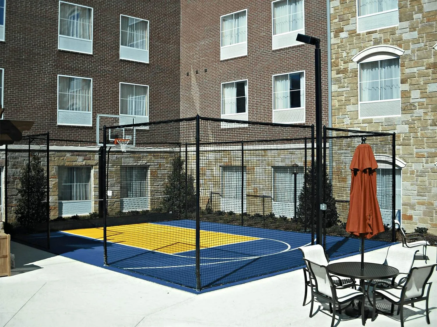 HOMEWOOD SUITES UNICORN LAKE