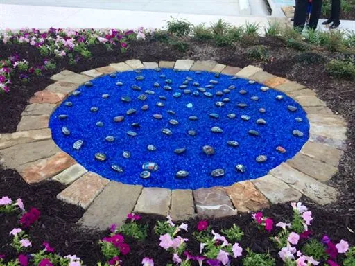 TEXAS HEALTH CANCER CENTER PATIO AND BUTTERFLY GARDEN